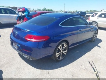 Mercedes Klasa C W205 2017 Mercedes-Benz Klasa C 300 2017 2.0 Benzyna 241KM, zdjęcie 4