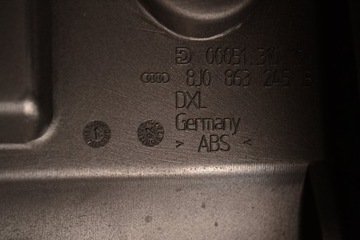 AUDI TT 8J 2.0 TFSI 2007 RHD PANEL KONZOLA STŘEDNÍ