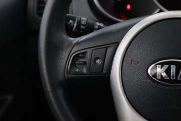 Kia Venga Mikrovan Facelifting 1.6 DOHC 124KM 2015 Kia Venga 1.6 CVVT, Salon Polska, Serwis ASO, zdjęcie 17