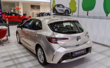 Toyota Corolla XII Hatchback 1.8 Hybrid 122KM 2019 Toyota Corolla 1.8 Hybrid Comfort 1.8 Hybryda 122KM, zdjęcie 4