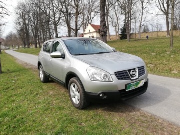 Nissan Qashqai I Crossover 1.6 115KM 2007 Nissan Qashqai I 1.6 16V Tekna
