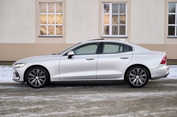 Volvo S60 II Sedan Facelifting 2.0 T4 DRIVE-E 190KM 2019 INSCRIPTION__ KAMERY 360__PANORAMA__HARMAN KARDON, zdjęcie 6