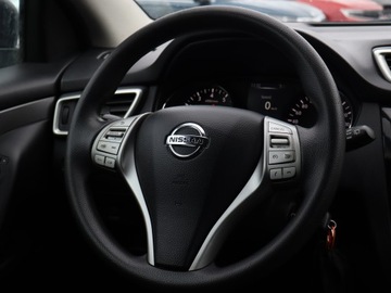 Nissan Qashqai II Crossover 1.2 DIG-T 115KM 2014 Nissan Qashqai 1.2 DIG-T, Klima, zdjęcie 19