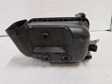 TOYOTA MATRIX II 1.8 VVTI POUZDRO FILTRU VZDUCHU OE 17705-0T040
