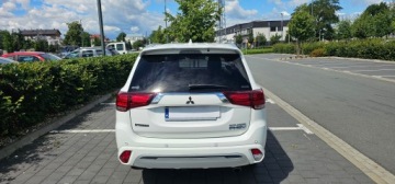 Mitsubishi Outlander III 2019 Mitsubishi Outlander 2.4 Plug-In 224 Km Klima Kamera Cofania Niski Przebieg, zdjęcie 36