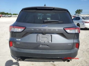 Ford Kuga III 2021 Ford Kuga 2021 r., 2,5L 2.5 Hybryda 200KM, zdjęcie 4