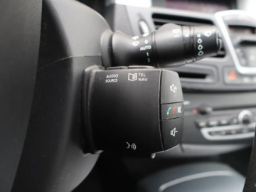 Renault Laguna III Hatchback 2.0 16v 140KM 2007 Renault Laguna 2.0 16V, Navi, Klima, Klimatronic, zdjęcie 16