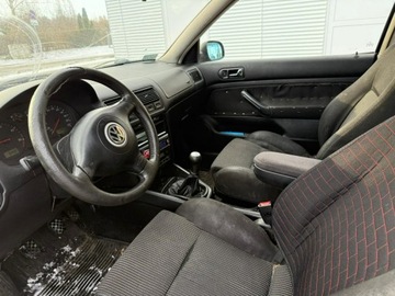 Volkswagen Golf IV Hatchback 1.9 TDI 110KM 1999 Volkswagen Golf Klimatyzacja - 1.9 TDI - 110KM, zdjęcie 5