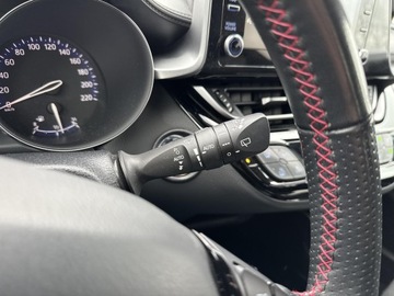 Toyota C-HR I Crossover Facelifting 2.0 Hybrid Dynamic Force 184KM 2021 Toyota C-HR 2.0 Hybrid GR Sport, zdjęcie 19