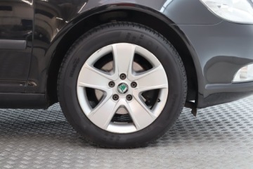 Skoda Octavia II Hatchback Facelifting 1.4 TSI 122KM 2012 Skoda Octavia 1.4 TSI, Salon Polska, Serwis ASO, zdjęcie 14