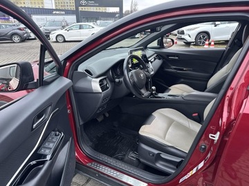 Toyota C-HR I Crossover 1.8 Hybrid 122KM 2018 Toyota C-HR 1.8 Hybrid Selection Toyota C-HR Hybri, zdjęcie 25