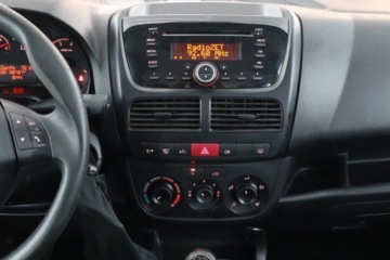 Opel Combo D Van L1 1.3 CDTI ecoFLEX 90KM 2015 Opel Combo 1.3 CDTI, Salon Polska, Klima, zdjęcie 12