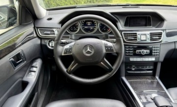 Mercedes Klasa E W212 Kombi Facelifting 200  184KM 2014 Mercedes-Benz Klasa E AMG LED skory LIFT bez wkladu el klapa 1 rej 2015 el, zdjęcie 23