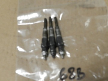 68B СВЕЧИ НАКАЛИВАНИЯ ДВИГАТЕЛЯ KUBOTA D1105 ОРИГИНАЛ