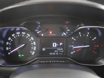 Citroen C3 III Hatchback 1.2 PureTech 110KM 2018 Citroen C3 1.2 PureTech, Salon Polska, Automat, zdjęcie 10