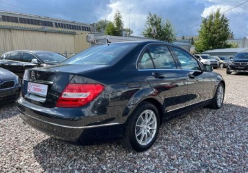 Mercedes Klasa C W205 Limuzyna 180 156KM 2013 Mercedes-Benz Klasa C Serwisowany 1.6 Benzyna 156KM, zdjęcie 32