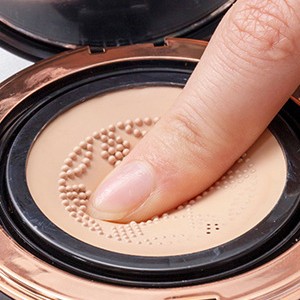 CC Тональная основа на воздушной подушке Color NATURE № 02