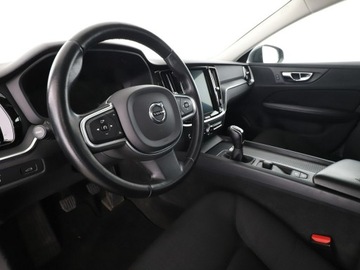 Volvo V60 II  Kombi 2.0 D3 150KM 2019 Volvo V60 GRATIS! Pakiet Serwisowy o wartości, zdjęcie 13