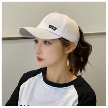 Женская бейсболка