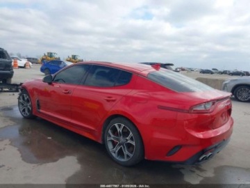 Kia Stinger Liftback 3.3 T-GDi 366KM 2018 Kia Stinger 2018 r. 3,3 L GT2 AWD 3.3 Benzyna 365KM, zdjęcie 3