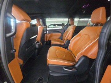 Chrysler Pacifica II 2025 Chrysler Pacifica Puinnacle 2025 3.6 Benzyna 287KM, zdjęcie 15