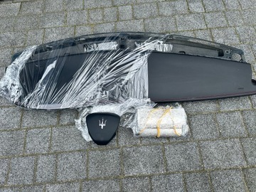 konsola airbag quattropote VI poduszki Maserati czerwona nic