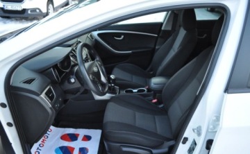 Hyundai i30 II Hatchback 5d 1.4 MPI 100KM 2012 Hyundai i30 1.4 Benzyna Klimatyzacja Cz.parkowania 1.4 Benzyna 99KM, zdjęcie 12