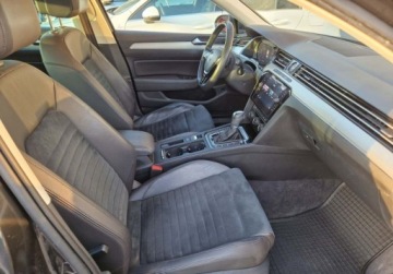 Volkswagen Passat B8 Limousine 1.8 TSI BlueMotion Technology 180KM 2017 Volkswagen Passat 1,8 TSI 180 KM Automat DSG Salon PL ASO Highline, zdjęcie 34