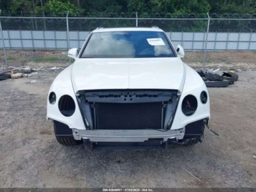 Bentley Bentayga 2019 Bentley Bentayga V8 2019 4.0l 4.0 Benzyna 542KM, zdjęcie 7
