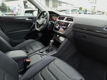 Volkswagen Tiguan II SUV Facelifting 2.0 TSI 190KM 2022 Volkswagen Tiguan Elegance 2.0 TSI 190KM 4x4 DSG S, zdjęcie 9