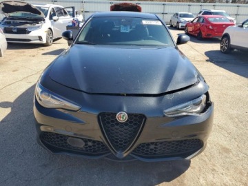 Alfa Romeo Giulia II Sedan Facelifting 2.0 Turbo 280KM 2022 Alfa Romeo Giulia Super 2022 2.0 Benzyna 280KM, zdjęcie 5