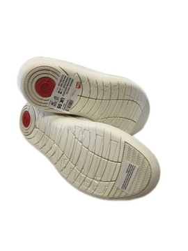 Damskie baleriny FitFlop wsuwane kremowe anatomiczne r.38