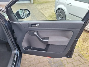 Volkswagen Golf Plus II 1.6 TDI-CR DPF BlueMotion 105KM 2012 Volkswagen Golf Plus Przebieg 80 tyś km Klimatro, zdjęcie 18