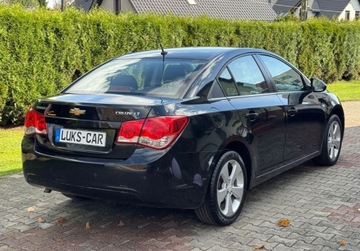 Chevrolet Cruze Sedan 1.8 16V DOHC 141KM 2011 Chevrolet Cruze 1,8 141KM Climatronic PDC Bezwypadkowy Serwis ASO 1.8, zdjęcie 4