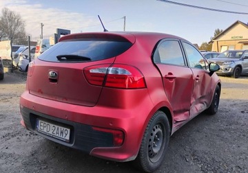 Kia Rio III Hatchback 5d Facelifting 1.4 WGT 90KM 2015 Kia Rio 2015r, 1.4 CRDI. Lekko uszkodzony prawy bok. Jezdzi. 1.4 Diesel, zdjęcie 2