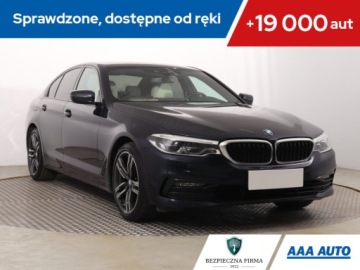 BMW Seria 5 G30-G31 Limuzyna 520d 190KM 2019 BMW 5 520d xDrive, Salon Polska, Serwis ASO
