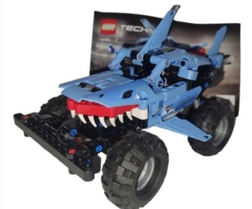 LEGO Technic Monster Jam Мегалодон 42134