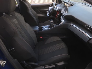 Peugeot 3008 II Crossover 1.2 PureTech 130KM 2019 Peugeot 3008 1.2 PureTech, Navi, Klima, zdjęcie 8