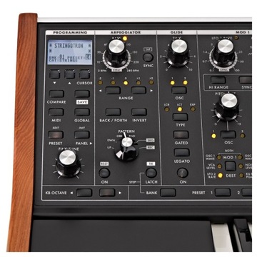 Аналоговый синтезатор Moog SUBsequent 37
