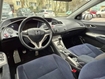 Honda Civic VIII Hatchback 3d 1.8 i-VTEC 140KM 2008 Honda Civic Honda Civic 1,8 Benzyna Zadbana Zamiana 1.8 Benzyna 140KM, zdjęcie 5