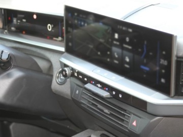 Opel 2026 Od ręki - Edition eDTC6 1.2 Turbo mHEV 145KM / Pakiet Tech, zdjęcie 6