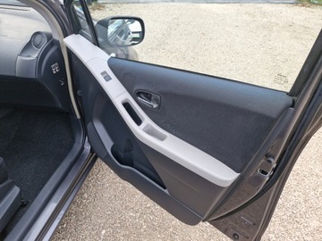 Toyota Yaris II Hatchback 5d 1.33 Dual VVT-i 101KM 2010 Toyota Yaris Sliczna salonowa 2010r 1.3B zarejestrowana 112tys km 100 bezw, zdjęcie 22