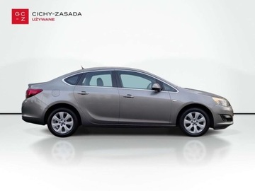 Opel Astra J Sedan 1.4 Turbo ECOTEC 140KM 2017 Opel Astra Salon PL 1.4T Zadbany Klimatyzacja 1.4 Benzyna 140KM, zdjęcie 5