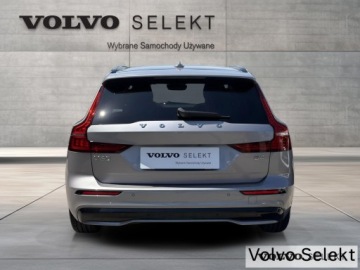 Volvo V60 II  Kombi Facelifting 2.0 B4 B 197KM 2025 Volvo V60 V60 B4 B Plus Dark aut, Pakiet climate,, zdjęcie 4