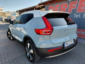 Volvo XC40 Crossover 2.0 T5 247KM 2019 Volvo XC 40 Full Opcja Kamera 360 4x4 Full LED Harman Kardon 2.0 Benzyna, zdjęcie 4