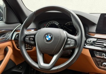 BMW Seria 5 G30-G31 Limuzyna 525d 231KM 2018 BMW Seria 5 525D 231KM Luxury Line, HiFi, Wireless Charging 2.0 Diesel, zdjęcie 12