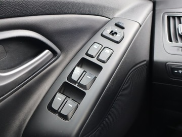 Hyundai ix35 SUV Facelifting 1.6 GDI 135KM 2014 Hyundai ix35 1.6 GDI, Skóra, Klima, Klimatronic, zdjęcie 16