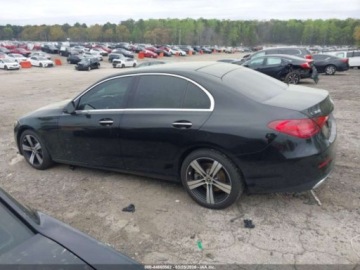 Mercedes Klasa C W206 2022 Mercedes-Benz Klasa C MERCEDES-BENZ C 300 SEDAN 2.0 Benzyna 255KM, zdjęcie 5