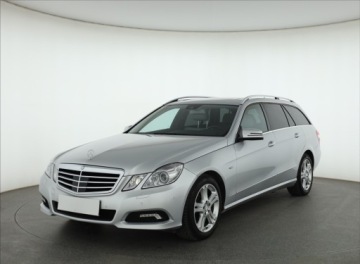 Mercedes Klasa E W212 Limuzyna 350 CGI BlueEFFICIENCY 292KM 2010 Mercedes E E 350 CGI, Automat, Skóra, Navi, Xenon, zdjęcie 1