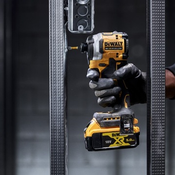 Отвертка 18 В, 1/4 дюйма, 2x5 Ач, 206 Нм DeWALT DCF850P2LRT
